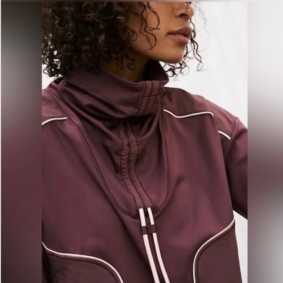 Free People Jackets & Blazers - 🔥🔥NEW Free People Movement Act Fast Warmth Layer Jacket - Small